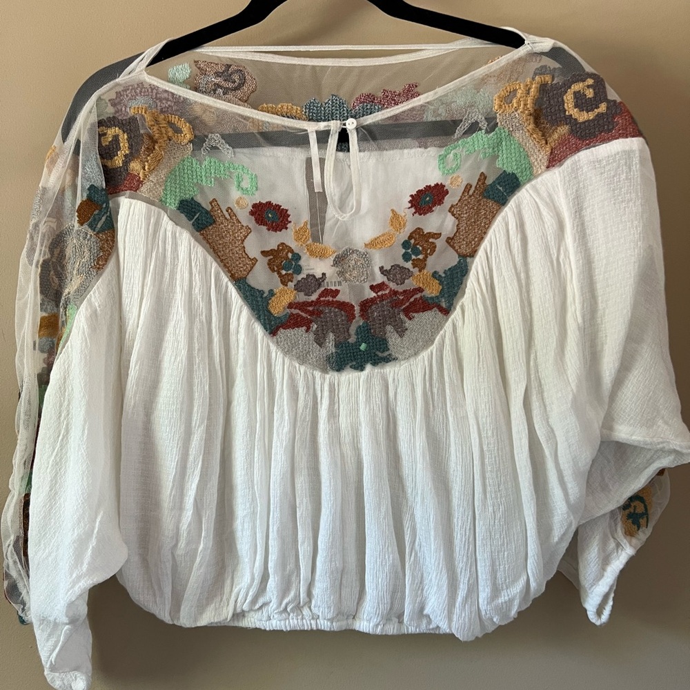 Free People Ivory Lace Floral Embroider Peasant Blouse — Size S, NWT $128 - Picture 2 of 6